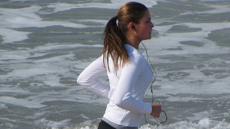 Running helps in achieving physical fitness., tags: hoe je persoonlijkheid - CC BY-SA